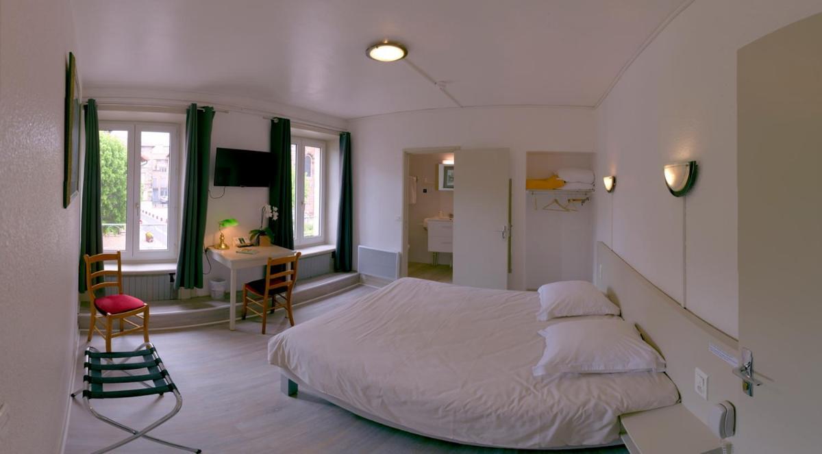 Logis Hotel Restaurant Des Voyageurs Saint-Paulien Kültér fotó