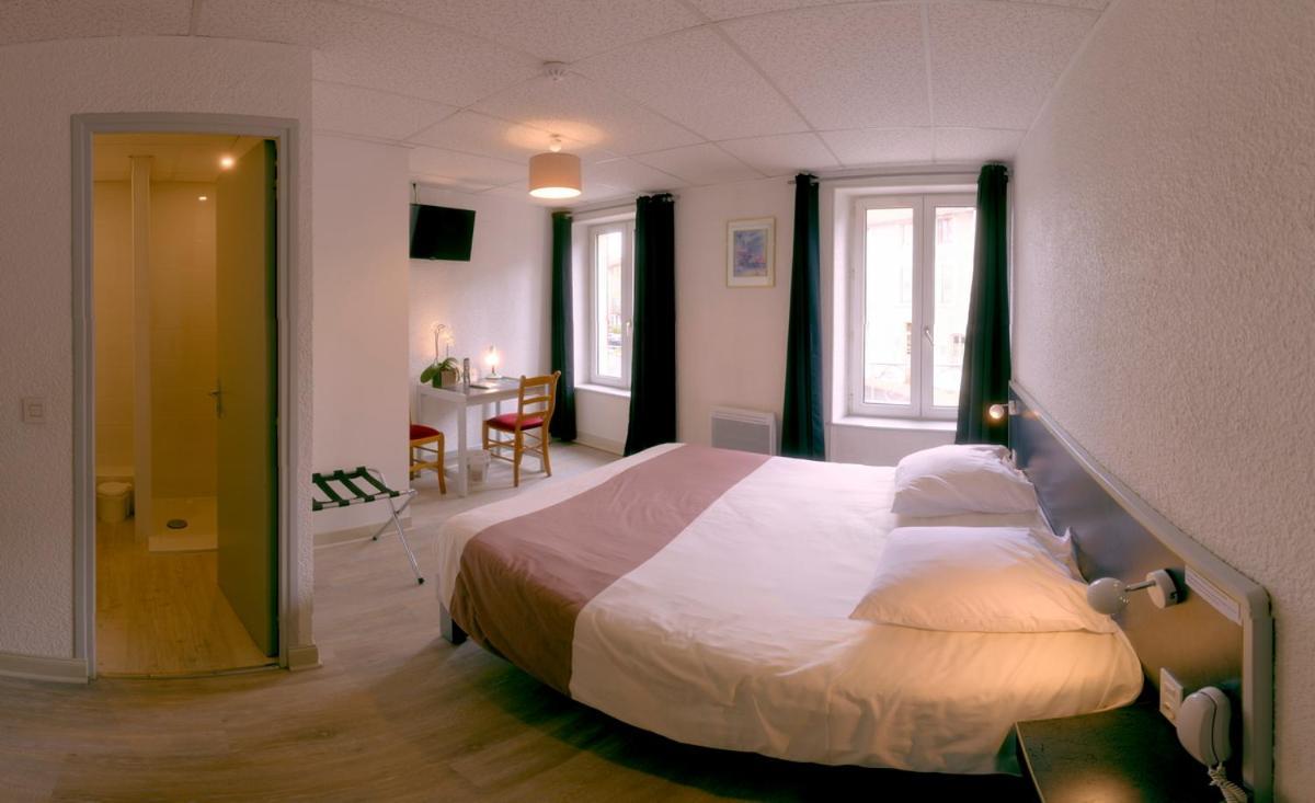 Logis Hotel Restaurant Des Voyageurs Saint-Paulien Kültér fotó